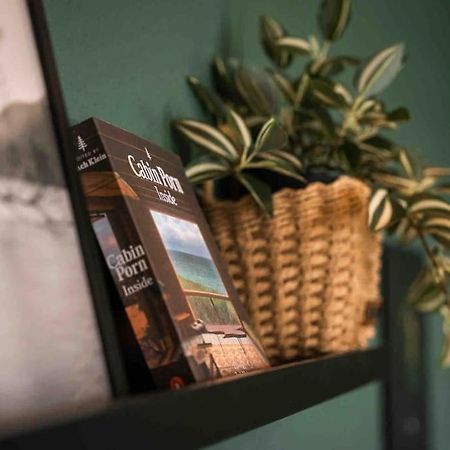 Ferienwohnung Bali Style Mit High Speed Wlan Und Gratis Parkplatz Гера Екстериор снимка